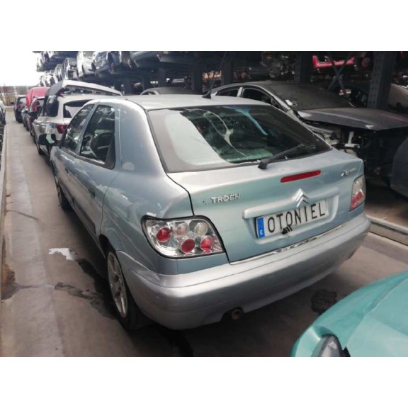 citroën xsara berlina del año 2004
