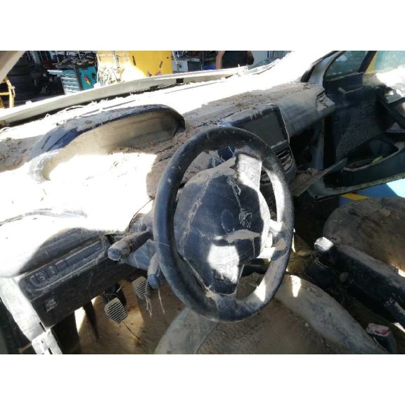 peugeot 208 del año 2015