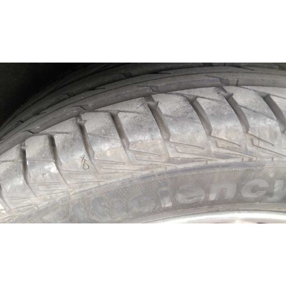 toyota auris del año 2010