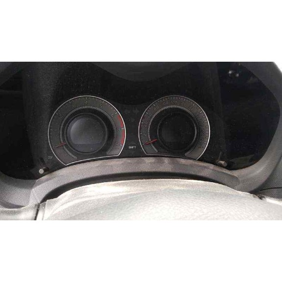 toyota auris del año 2010