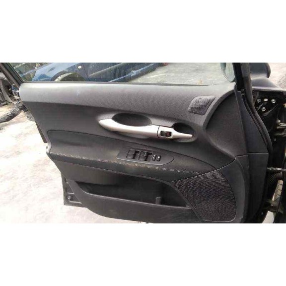 toyota auris del año 2010