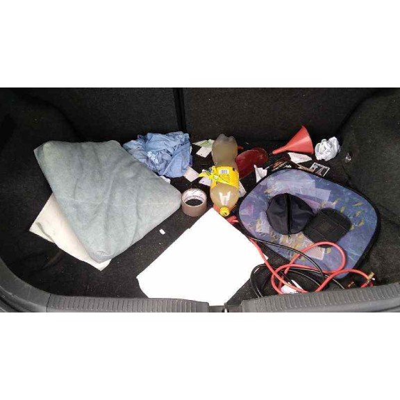 toyota auris del año 2010