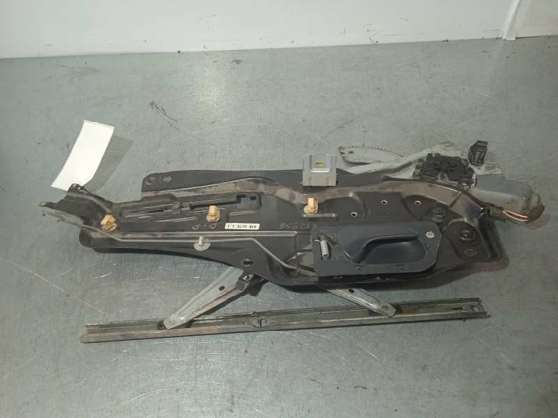 Recambio de elevalunas delantero derecho para renault laguna (b56) 1.9 dci rt referencia OEM IAM 045017511 ELÉCTRICO 2 PINES 