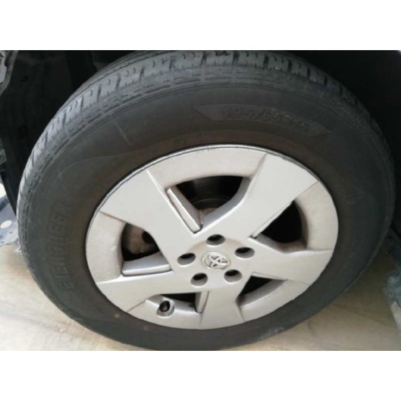 toyota prius (nhw30) del año 2011