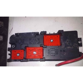 Recambio de caja reles / fusibles para opel vectra c berlina club referencia OEM IAM 13112918  