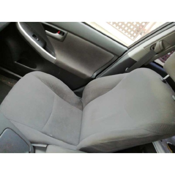 toyota prius (nhw30) del año 2011