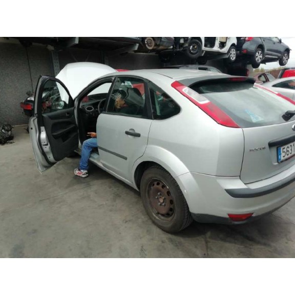 ford focus berlina (cap) del año 2004