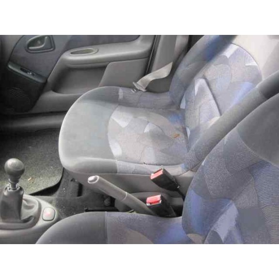 renault clio ii fase i (b/cbo) del año 2000