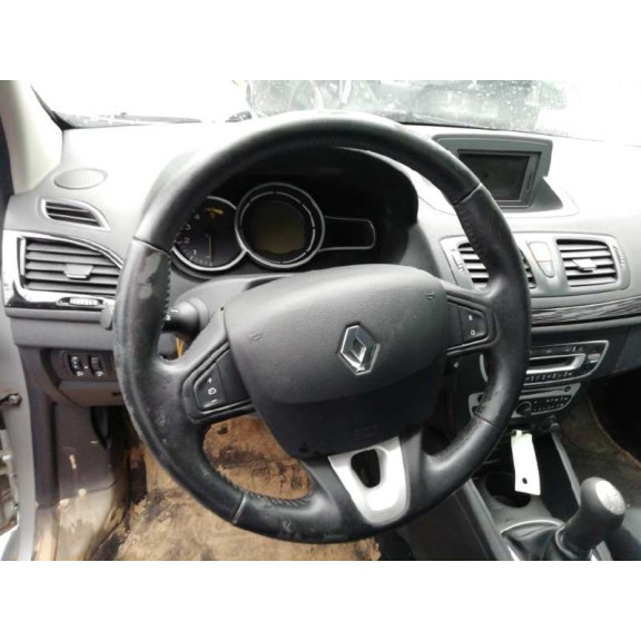 renault megane iii berlina 5 p del año 2010