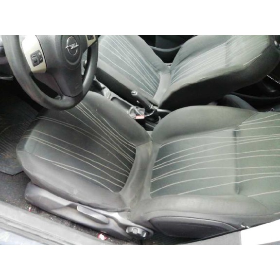 opel corsa d del año 2007