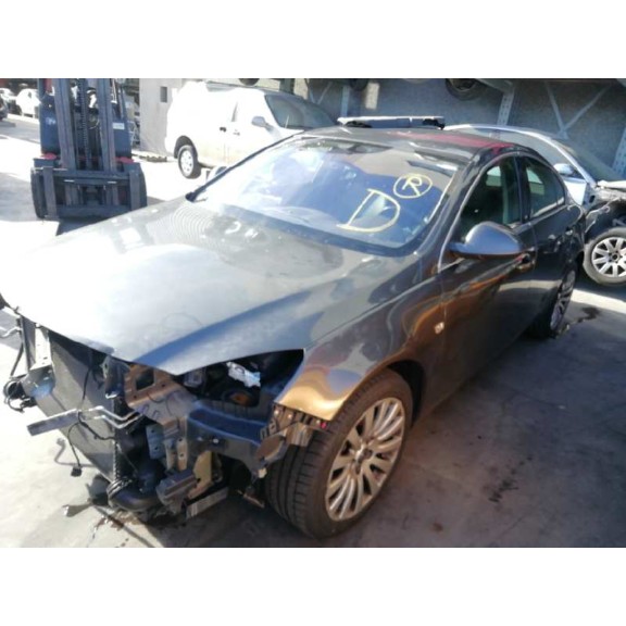 opel insignia berlina del año 2010