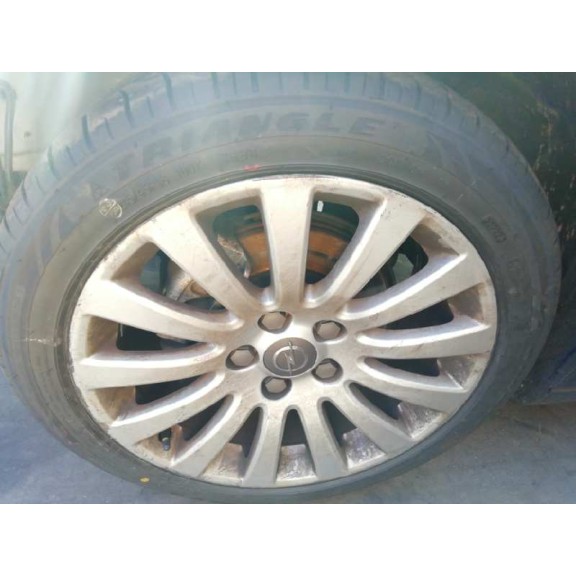 opel insignia berlina del año 2010