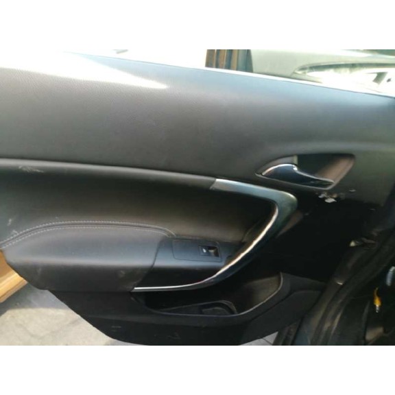 opel insignia berlina del año 2010