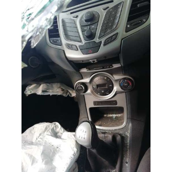 ford fiesta (cb1) del año 2010