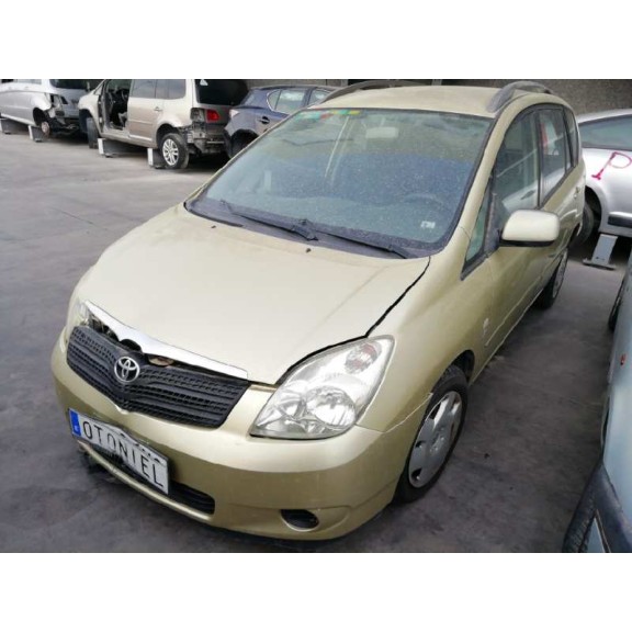 toyota corolla verso (e12) del año 2003