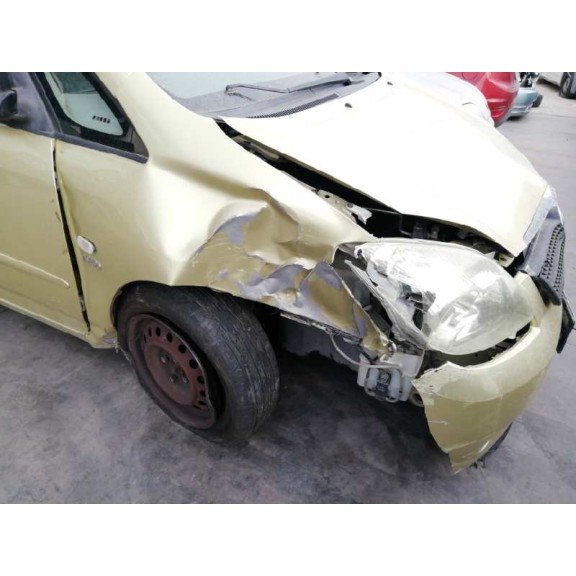 toyota corolla verso (e12) del año 2003