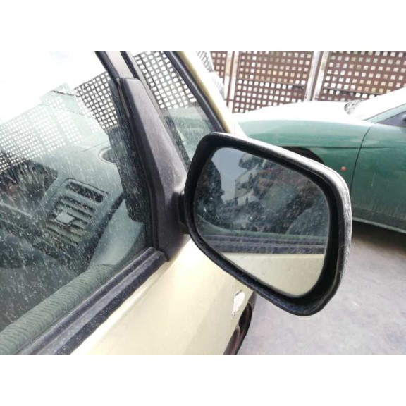 toyota corolla verso (e12) del año 2003