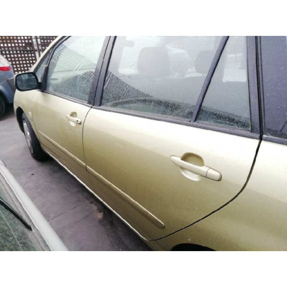 toyota corolla verso (e12) del año 2003