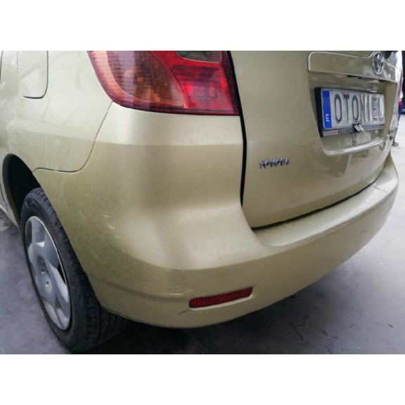 toyota corolla verso (e12) del año 2003