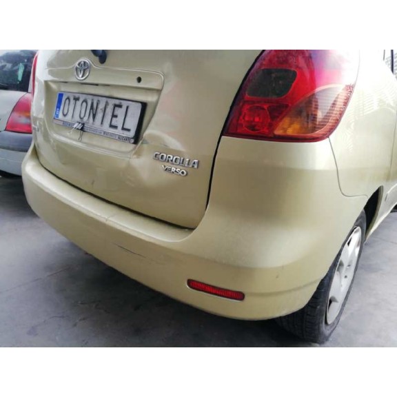 toyota corolla verso (e12) del año 2003