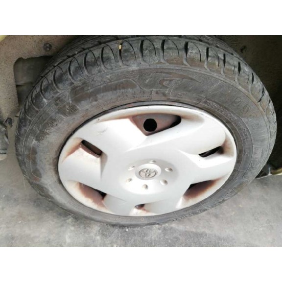 toyota corolla verso (e12) del año 2003