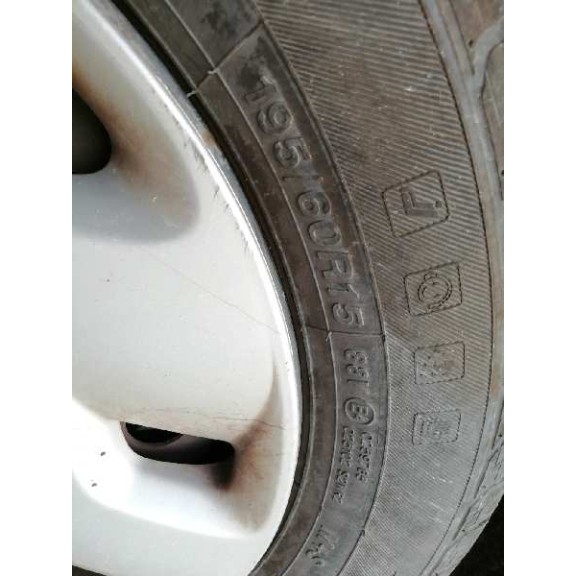 toyota corolla verso (e12) del año 2003