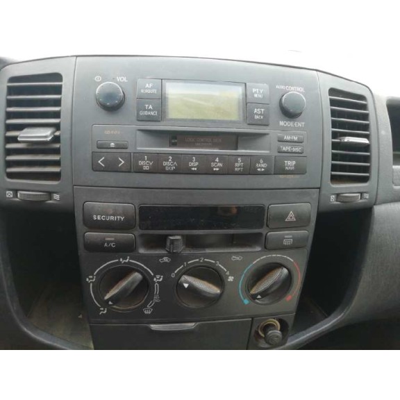 toyota corolla verso (e12) del año 2003