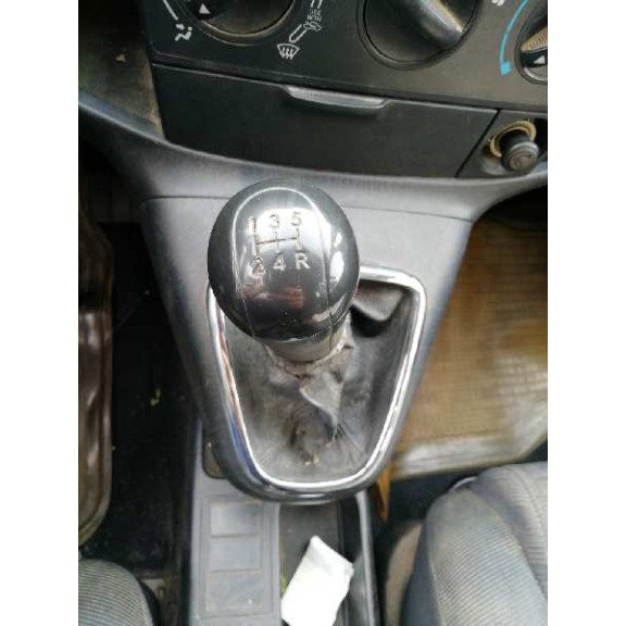 toyota corolla verso (e12) del año 2003