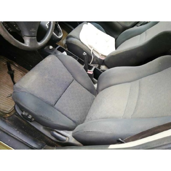 toyota corolla verso (e12) del año 2003