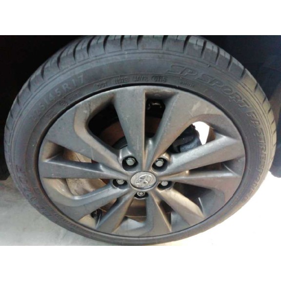 toyota auris del año 2018