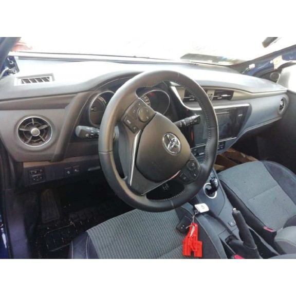 toyota auris del año 2018