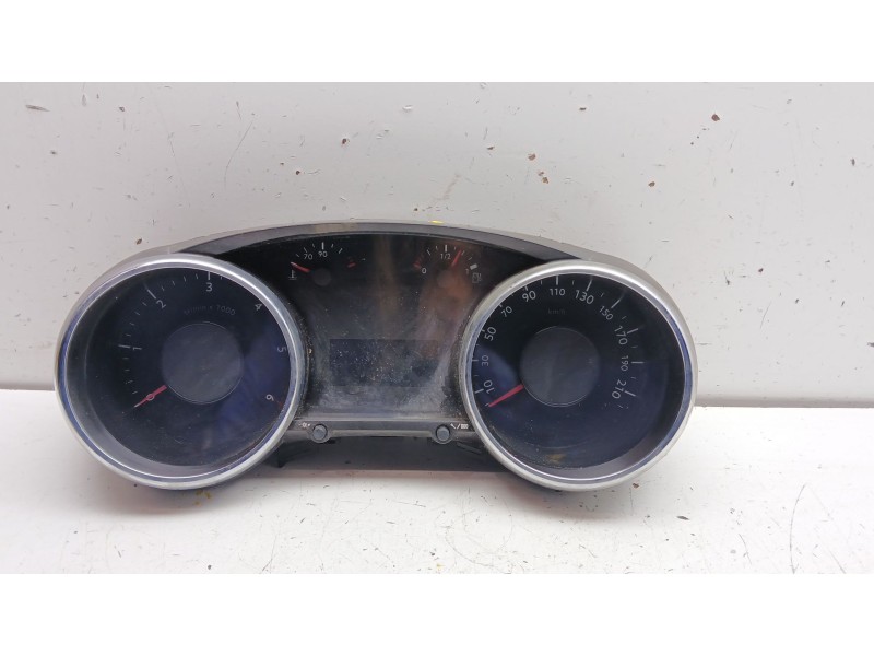 Recambio de cuadro instrumentos para peugeot 3008 confort referencia OEM IAM 9666174980  