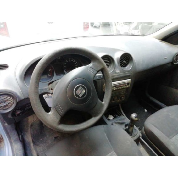 seat ibiza (6l1) del año 2002