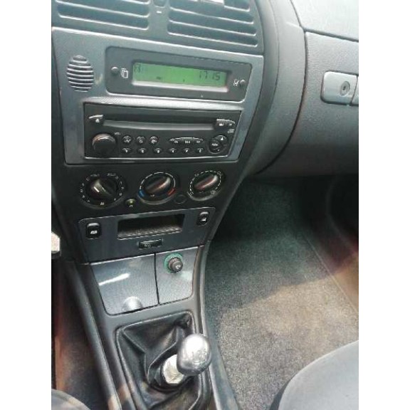 citroën xsara berlina del año 2004