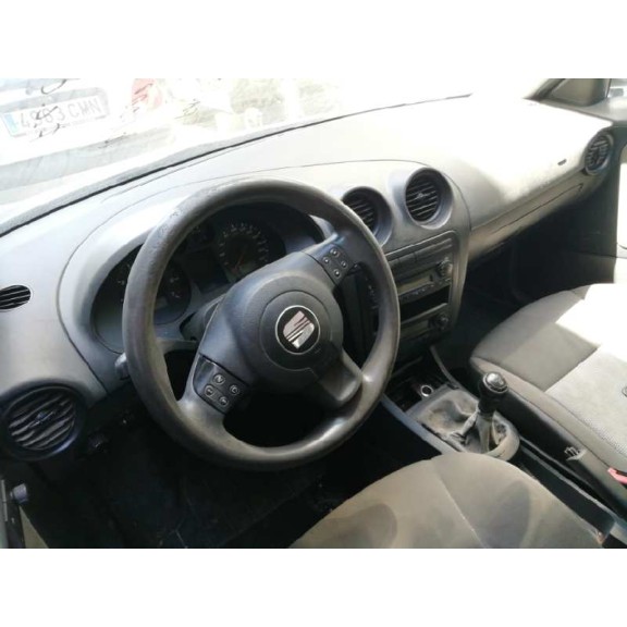 seat ibiza (6l1) del año 2005