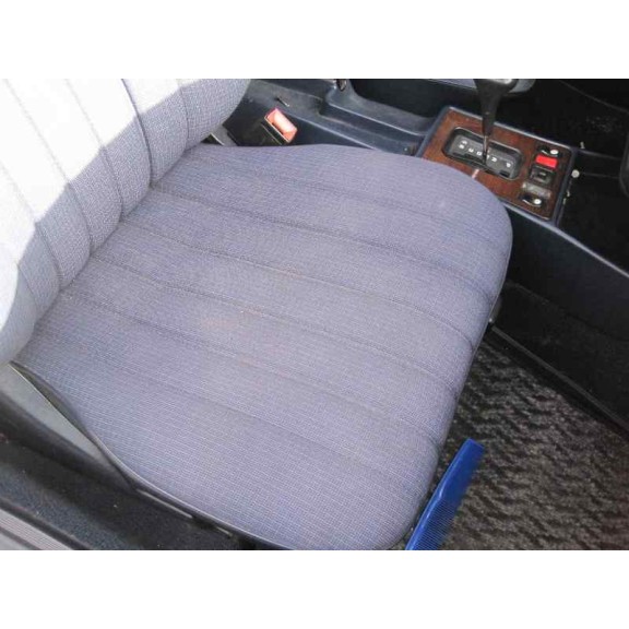 mercedes-benz clase c (w201) berlina del año 1985