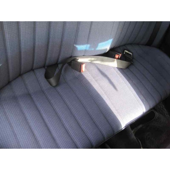 mercedes-benz clase c (w201) berlina del año 1985