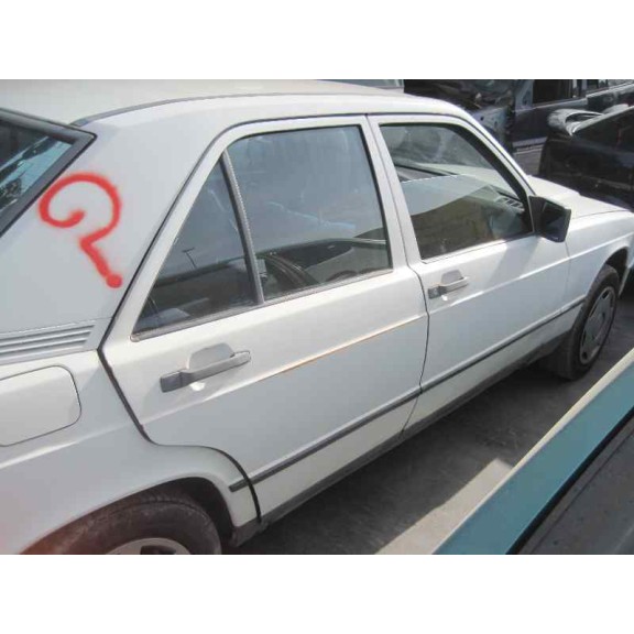 mercedes-benz clase c (w201) berlina del año 1985