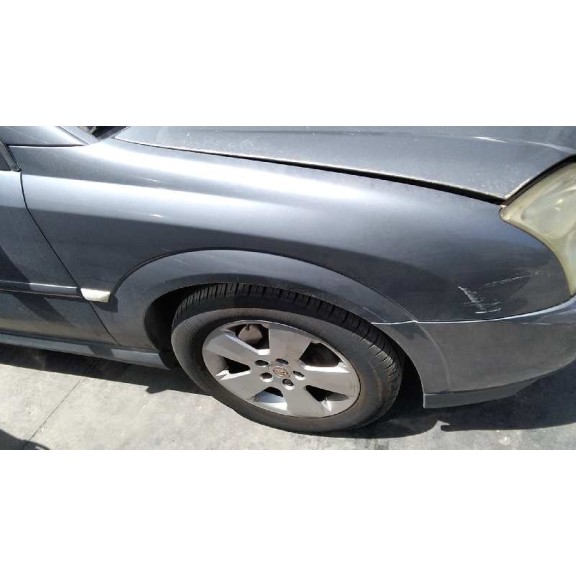 opel vectra c berlina del año 2004