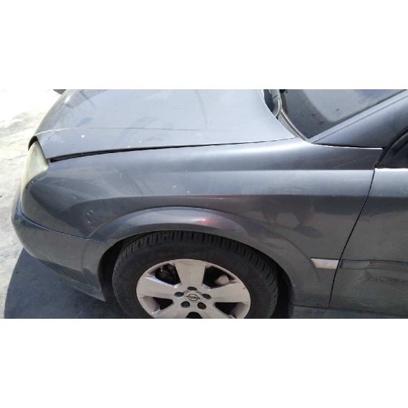 opel vectra c berlina del año 2004