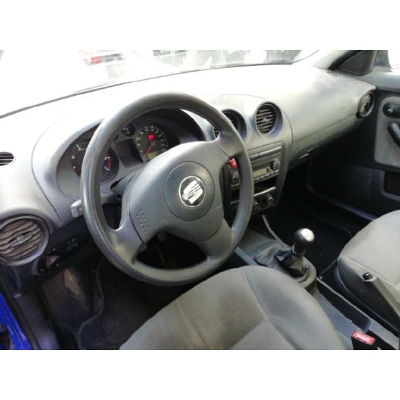 seat ibiza (6l1) del año 2003