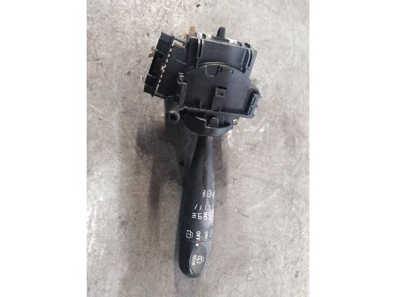 Recambio de mando limpia para toyota yaris (ncp1/nlp1/scp1) 1.3 referencia OEM IAM 173647  