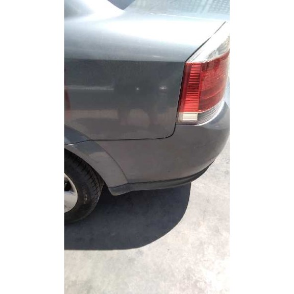 opel vectra c berlina del año 2004