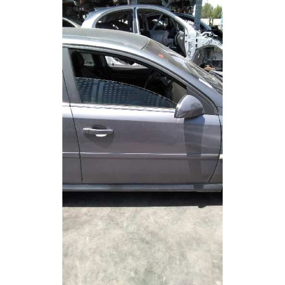 opel vectra c berlina del año 2004