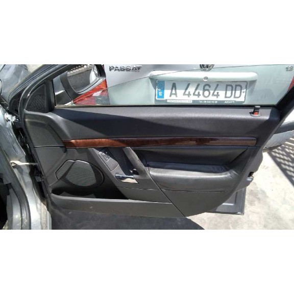 opel vectra c berlina del año 2004