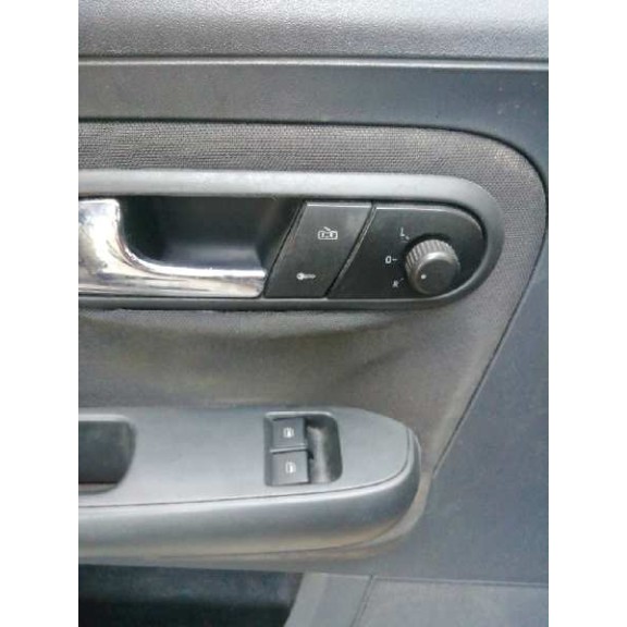 seat ibiza (6l1) del año 2005