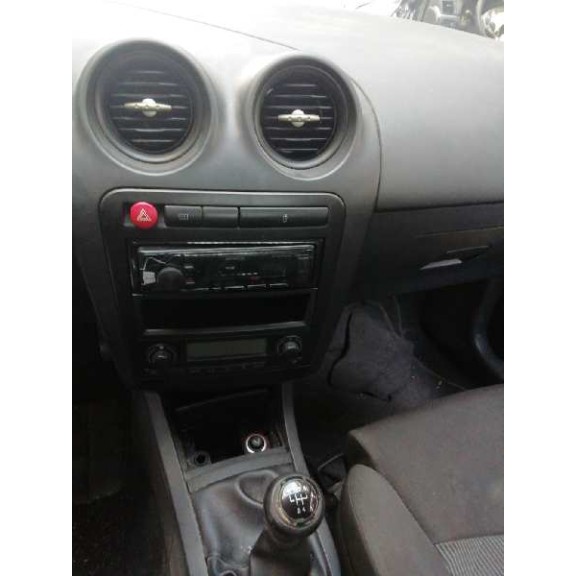 seat ibiza (6l1) del año 2005
