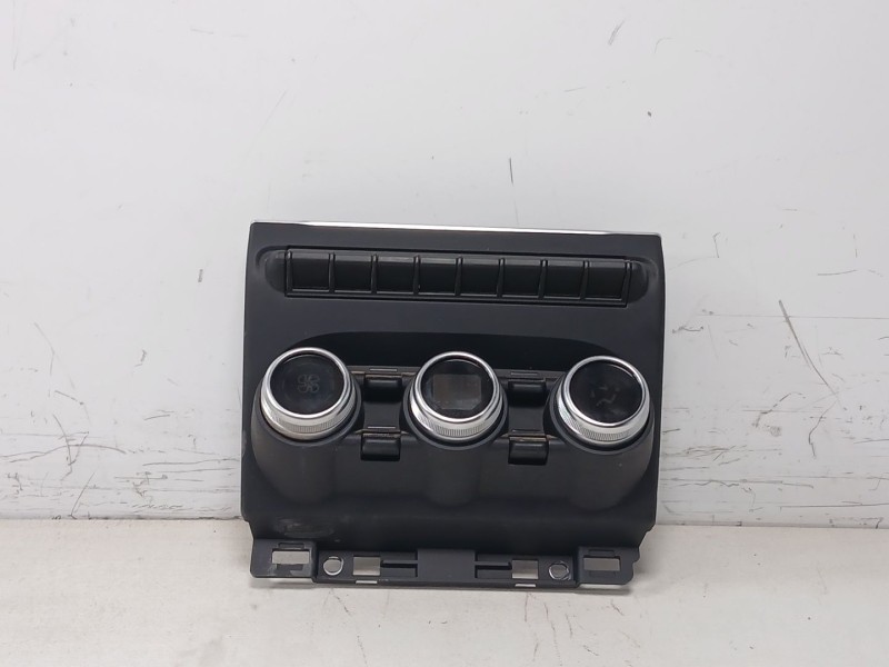 Recambio de mando climatizador para renault clio v referencia OEM IAM 275100935r  
