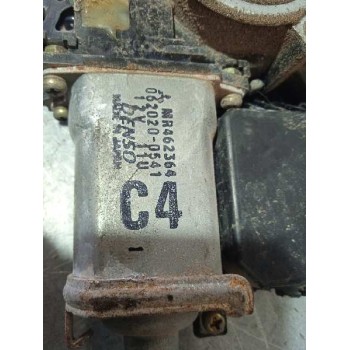 Recambio de elevalunas trasero derecho para mitsubishi space wagon (n80/n90) 2,4 glx referencia OEM IAM MR462364 ELECTRICO 5 PIN