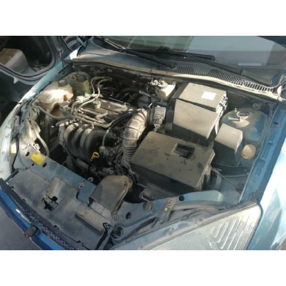 ford focus berlina (cak) del año 2000